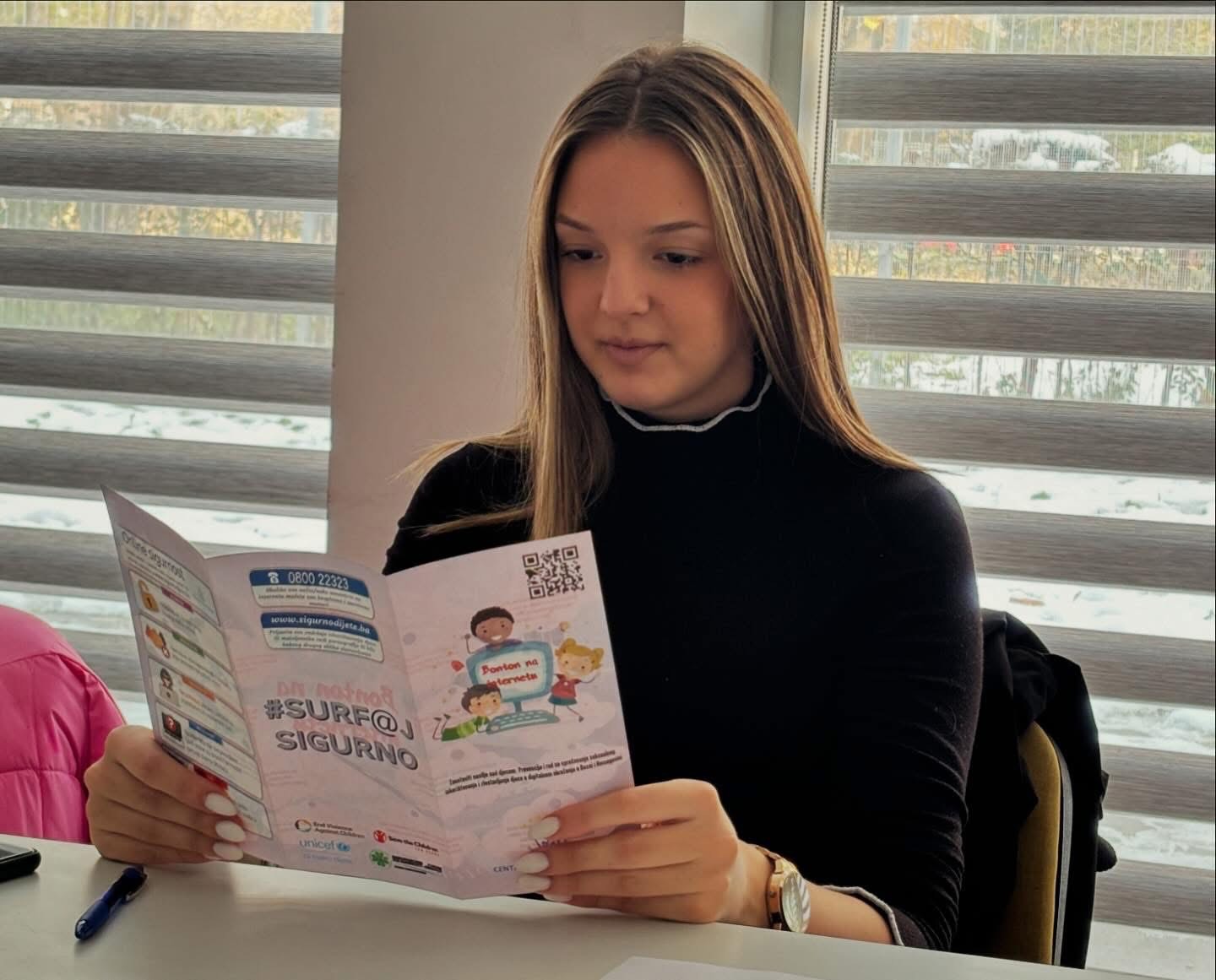 Mladi u fokusu: Youth panelisti učestvovali u razvoju promotivnog letka Centra za sigurni internet